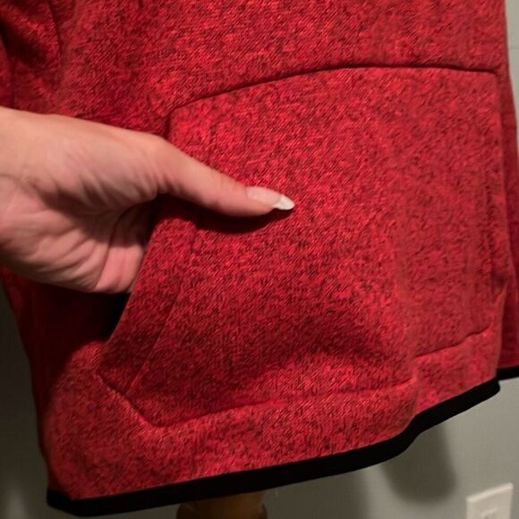 Nike Women's Heather Red Hypernatural Therma Fit Pullover Hoodie - Picture 2 of 9